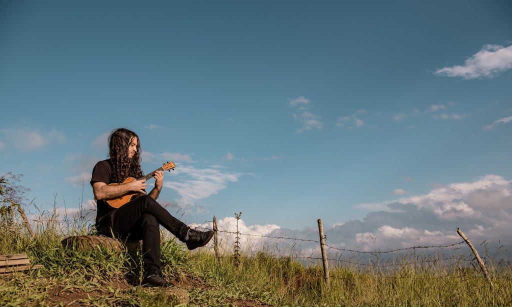 João Tostes - Mestre do ukulele brasileiro